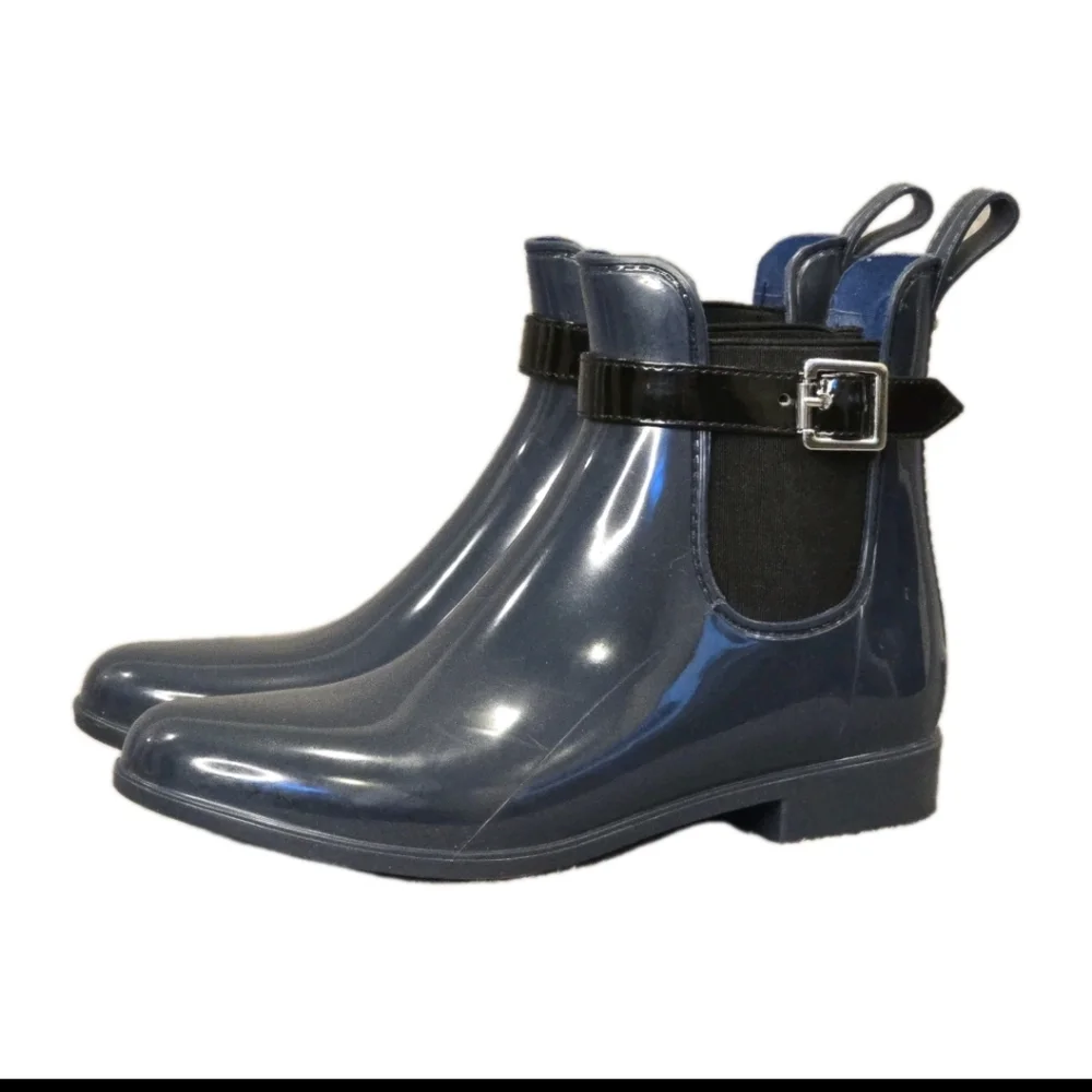 Marc Fisher Women Rain Boots, Size 7 Short Ankle Navy Blue Boots *FLAW*